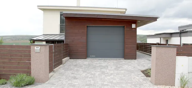 LOMAX Garážová sekční vrata HOME ukázka 3