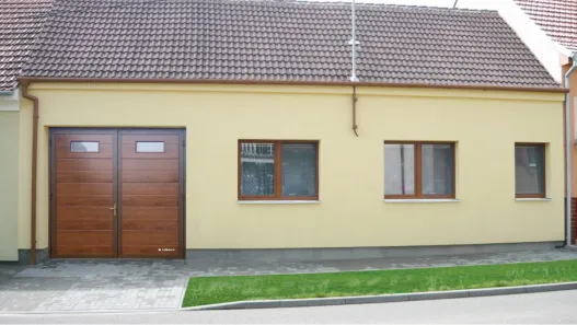 LOMAX Reference - Dvoukřídlá vrata