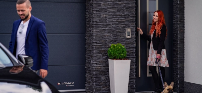 LOMAX Garážová vrata a dveře 12
