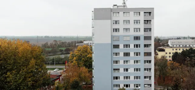 Venkovní žaluzie a rolety na panelák / byt - realizace
