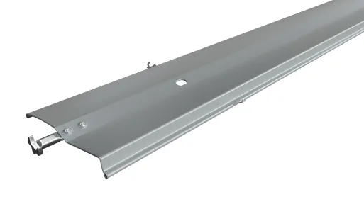 Detail koncového profilu lamely venkovní žaluzie Lomax Light grey 7035